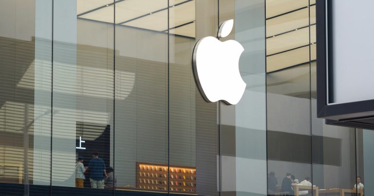 Apple Must Pay $14.4 Billion to Ireland in Crackdown on ‘Sweetheart Deals’